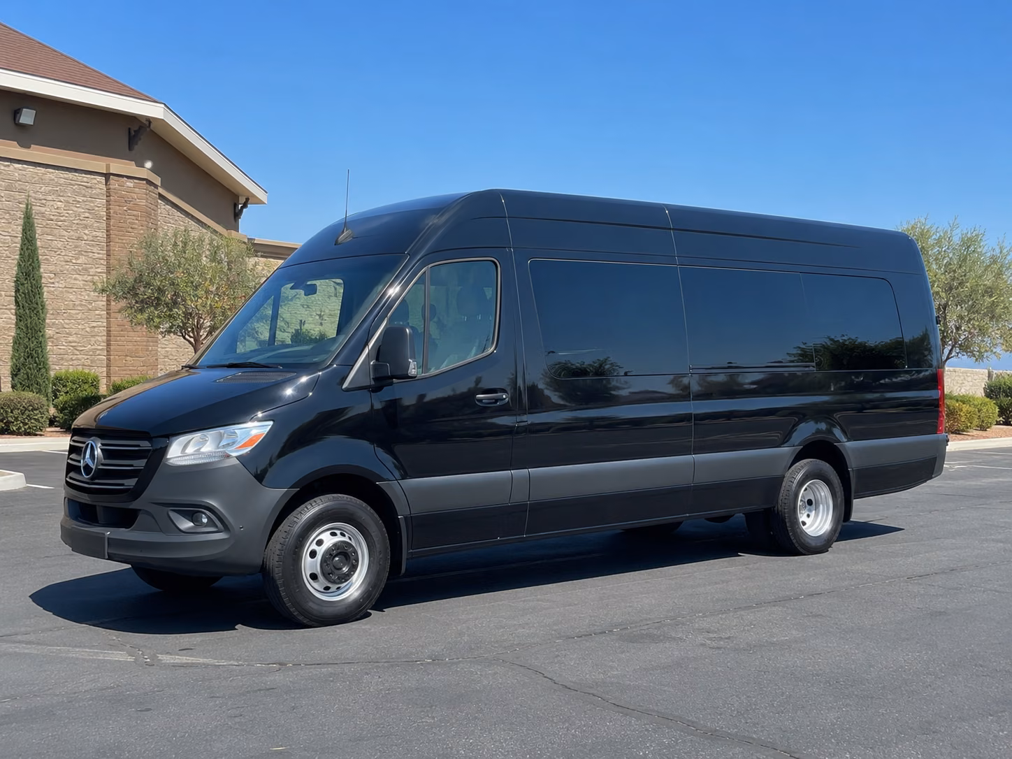 arrange transportation for your next airport transfer 3
