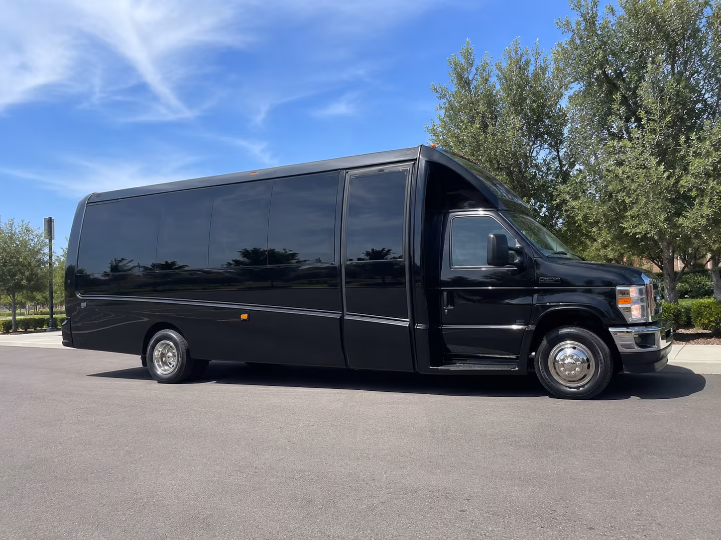 arrange transportation for your next airport transfer 4
