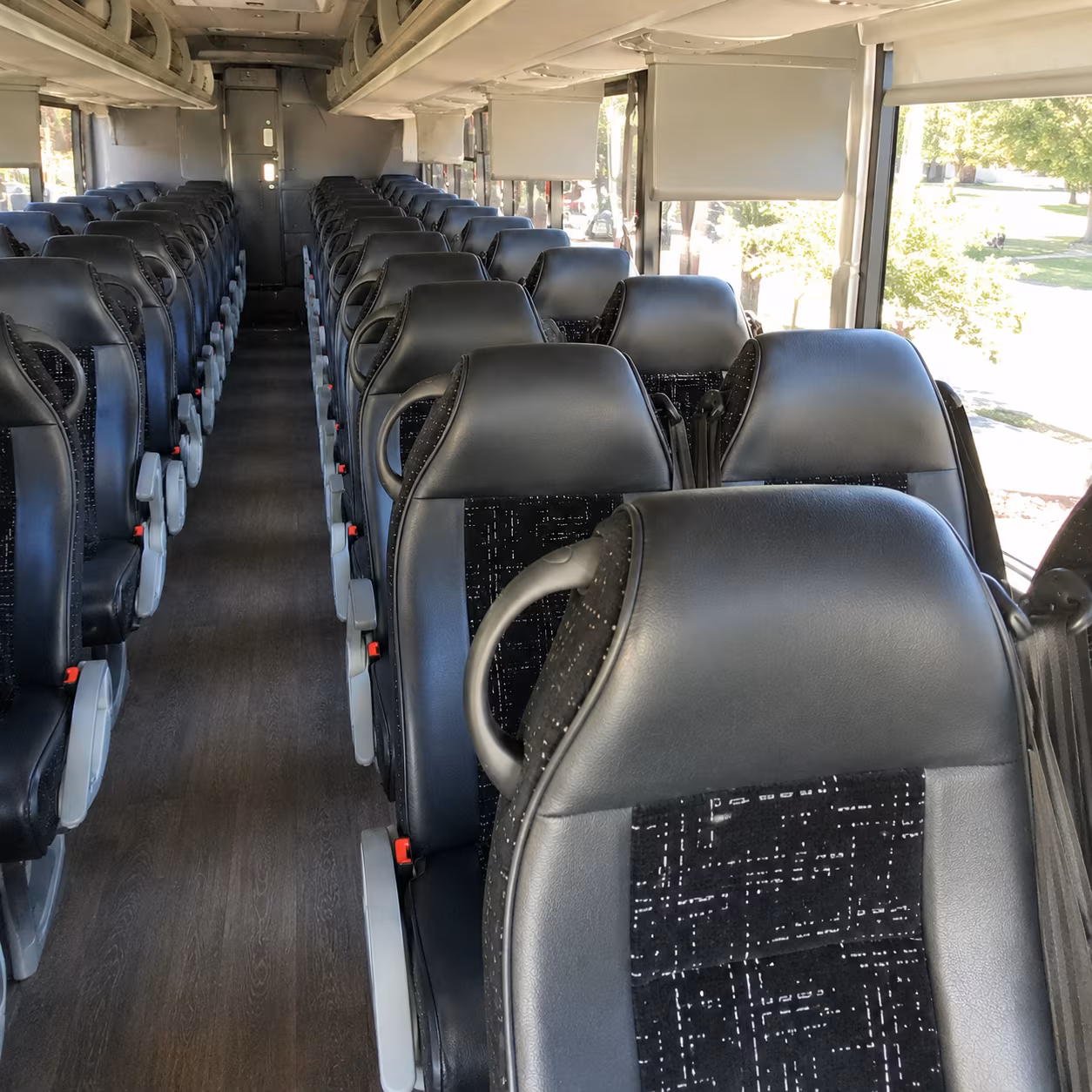 charter bus rentals for trade show groups heading to the la convention center