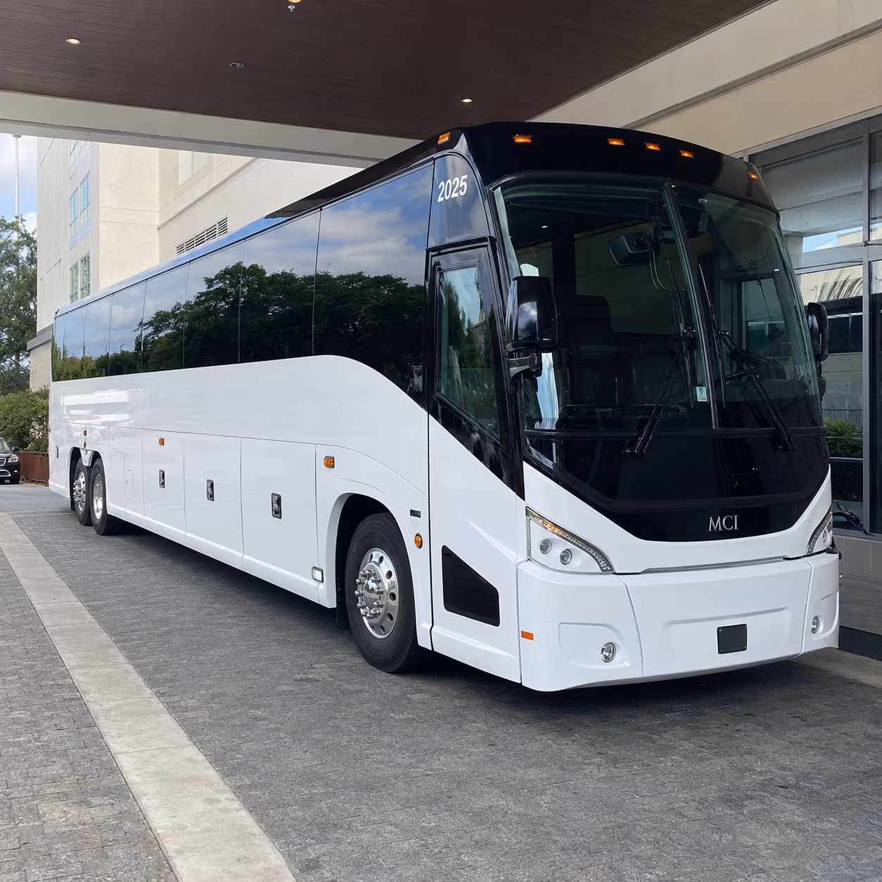 mission viejo 54 passenger charter bus